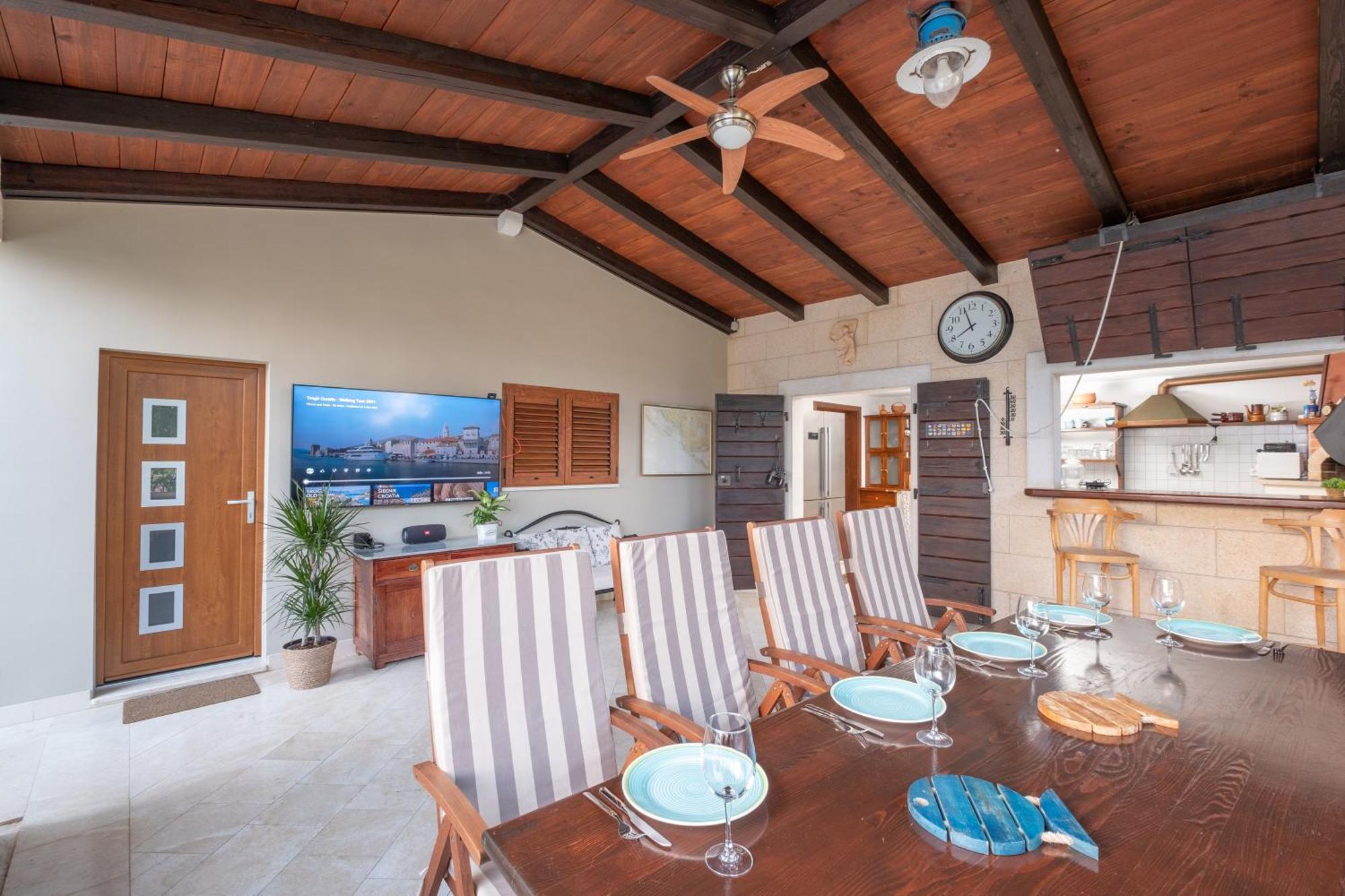 Villa Verandah Трогир Екстериор снимка